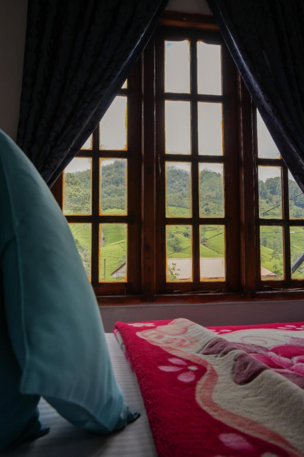 The Train View Bed and Breakfast Nuwara Eliya Eksteriør billede